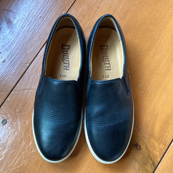 Duluth Trading Women's Lifetime Leather Slip-On Sneakers - Picture 2 of 5